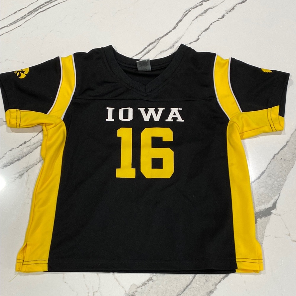 Iowa Football Jersey Size 5T Coliseum